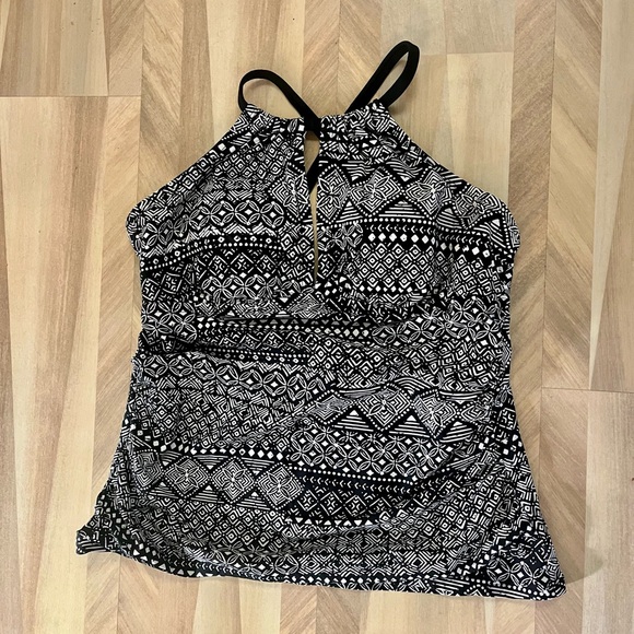 Kona Sol Other - Aztec printed tankini top